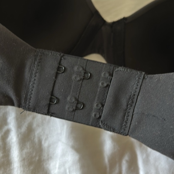 NWOT skims bra - Picture 4 of 5